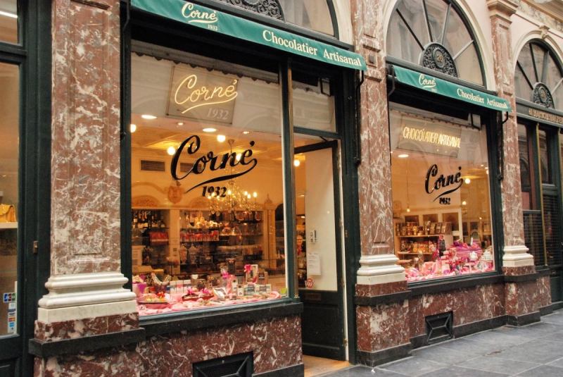 vente-ANTIBES-min_chocolate_chocolaterie_shop_luxury_chic_gallery_brussels_belgium-558146